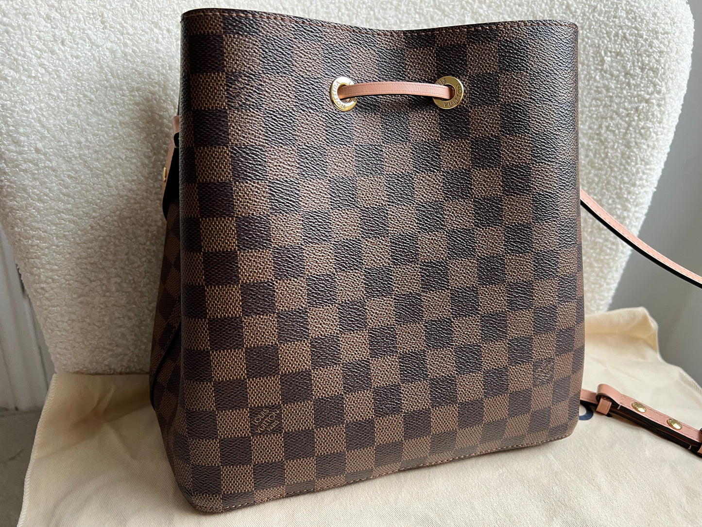 Louis Vuitton Neo Noe Monogram Rose Poudre (RRP £1,560)