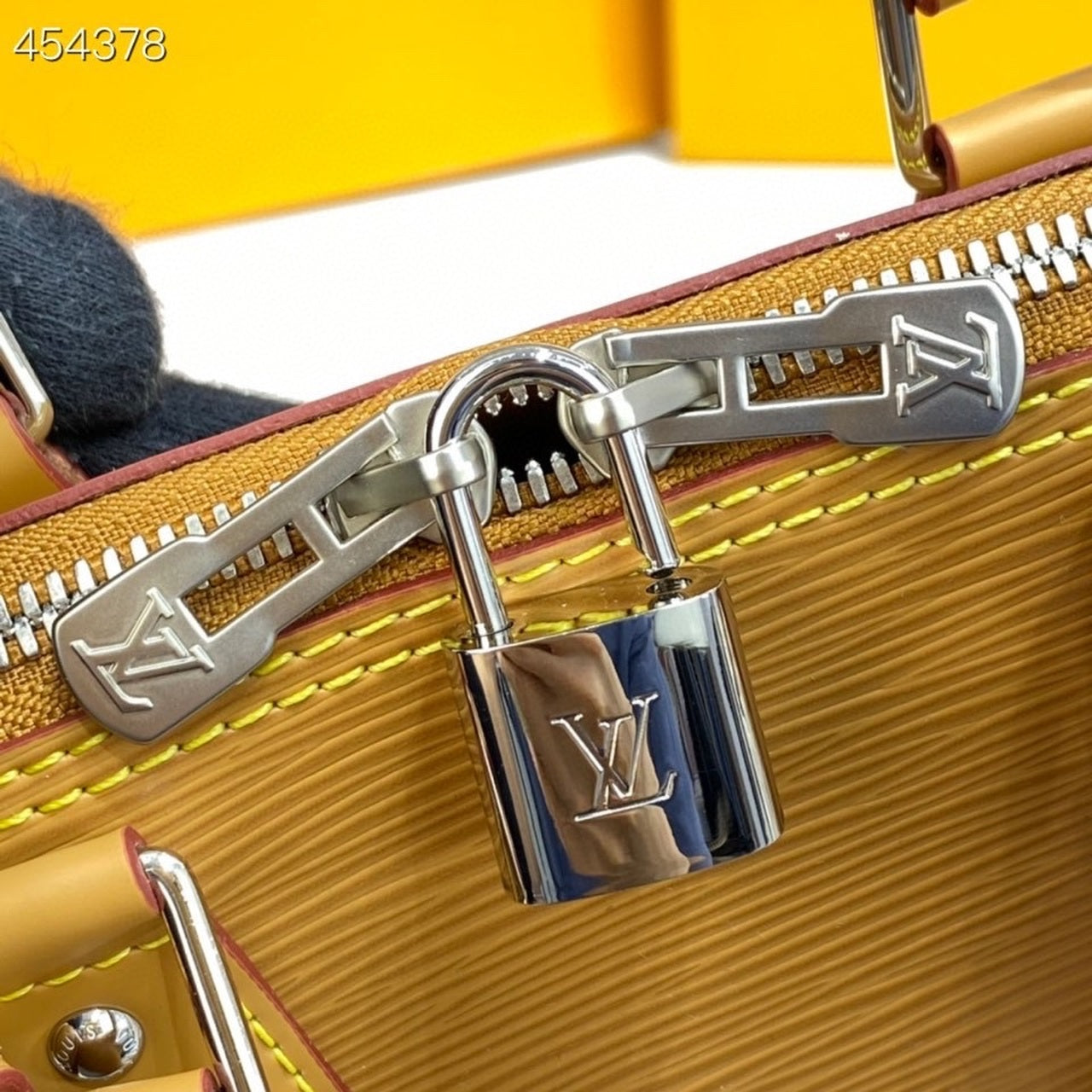 LV Alma GLAMI SunGlamIower Yellow For Women, WomenÃ¢â‚¬â„¢s Handbags, Shoulder And Crossbody Bags 9.3in/23.5cm LV M59358