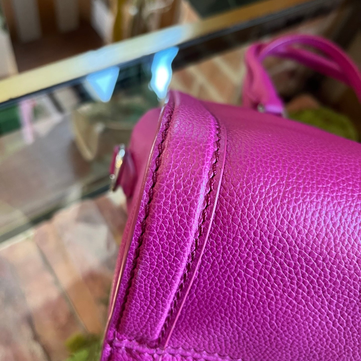 ALEXANDER MCQUEEN Skull Padlock Zip Medium Magenta Handbag