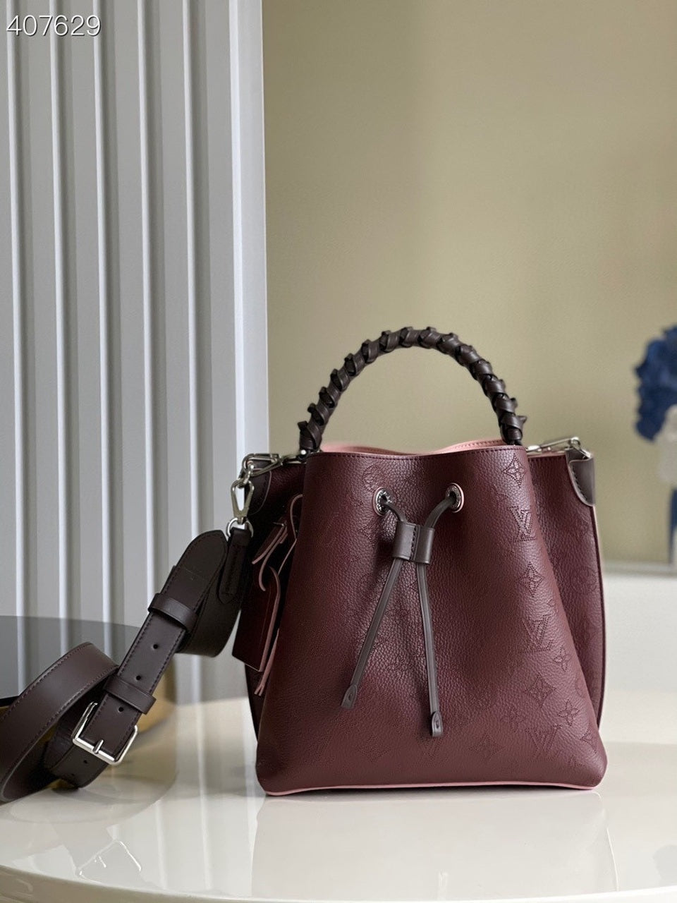 LV Muria Bucket Bag For Women, WomenÃ¢â‚¬â„¢s Handbags, Shoulder And Crossbody Bags Burgundy 9.8in/25cm LV