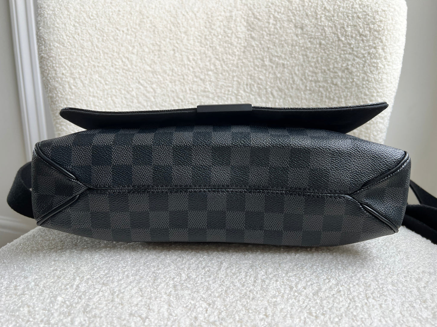 Louis Vuitton PM District Messenger Bag Damier Graphite