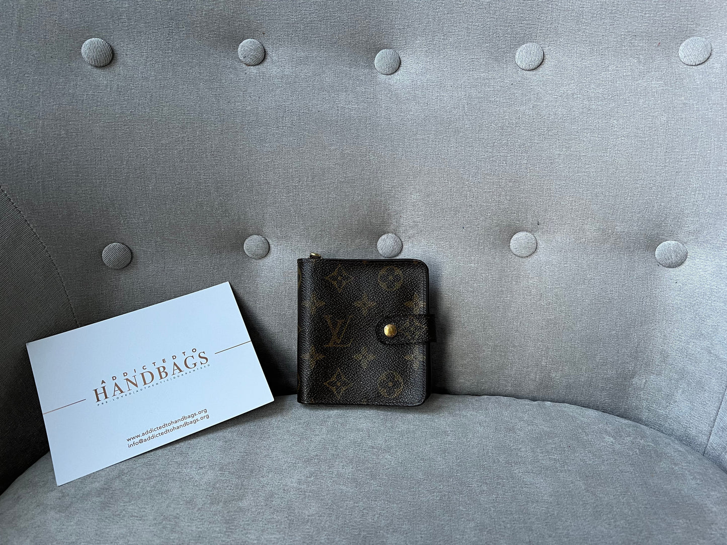 Louis Vuitton Monogram Small Bifold Wallet