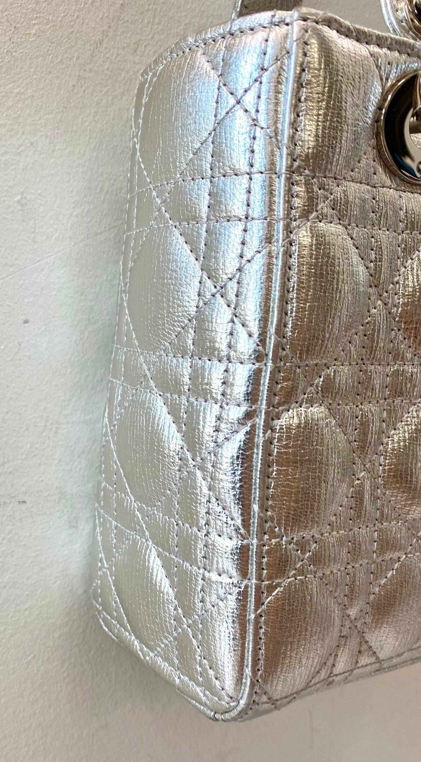 DIOR LADY DIOR CANNAGE LUCKY BADGES GRAINED METALLIC CALFSKIN BAG