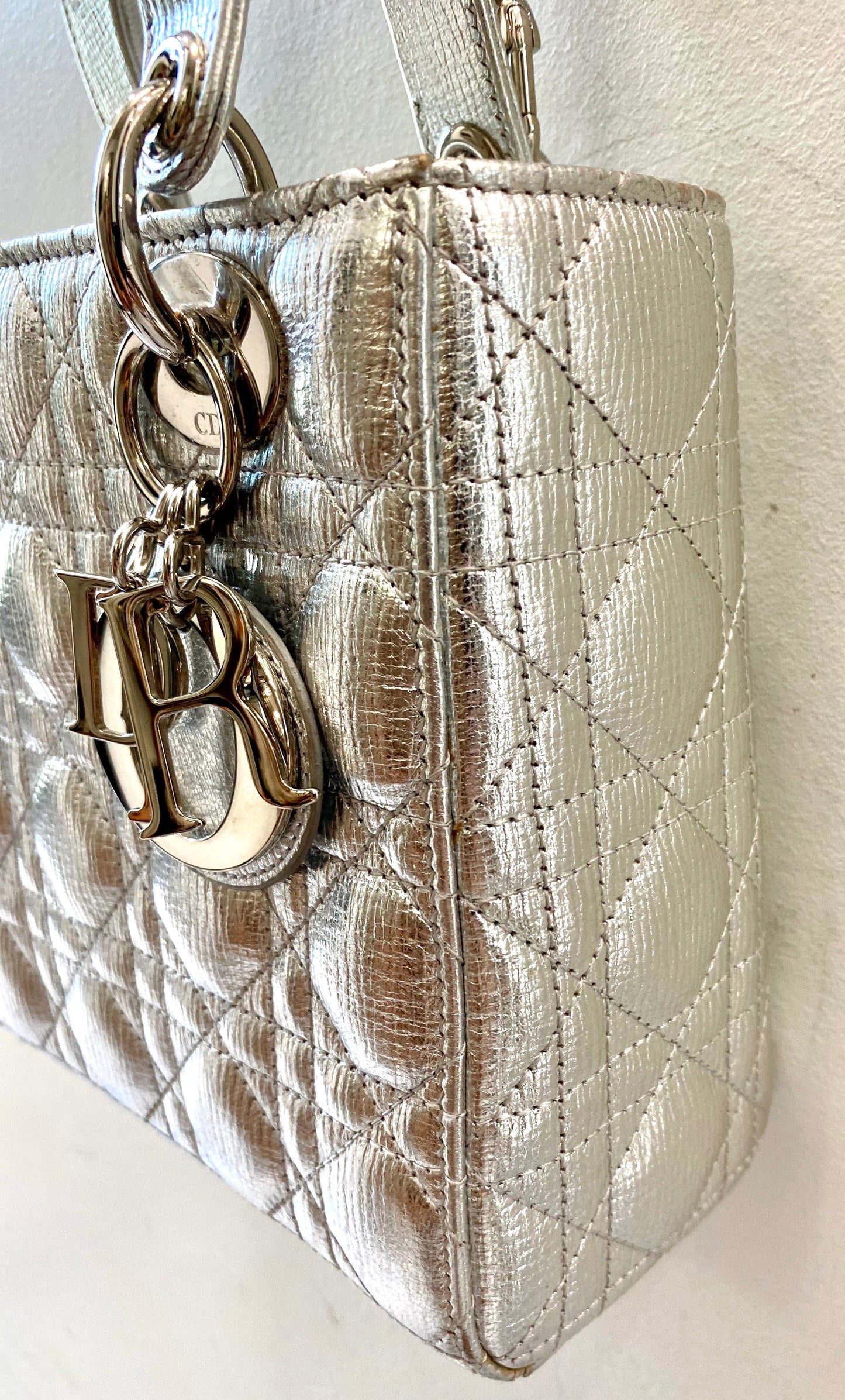 DIOR LADY DIOR CANNAGE LUCKY BADGES GRAINED METALLIC CALFSKIN BAG
