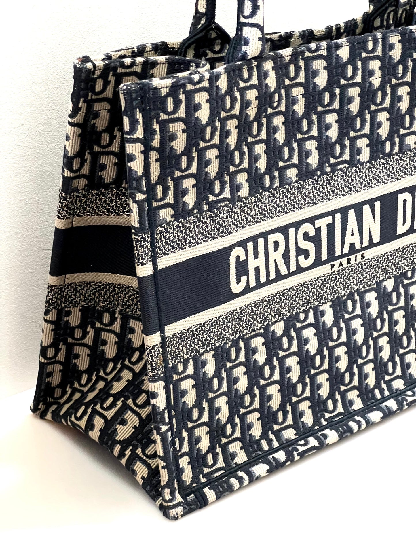 CHRISTIAN DIOR MEDIUM OBLIQUE BOOK TOTE BAG