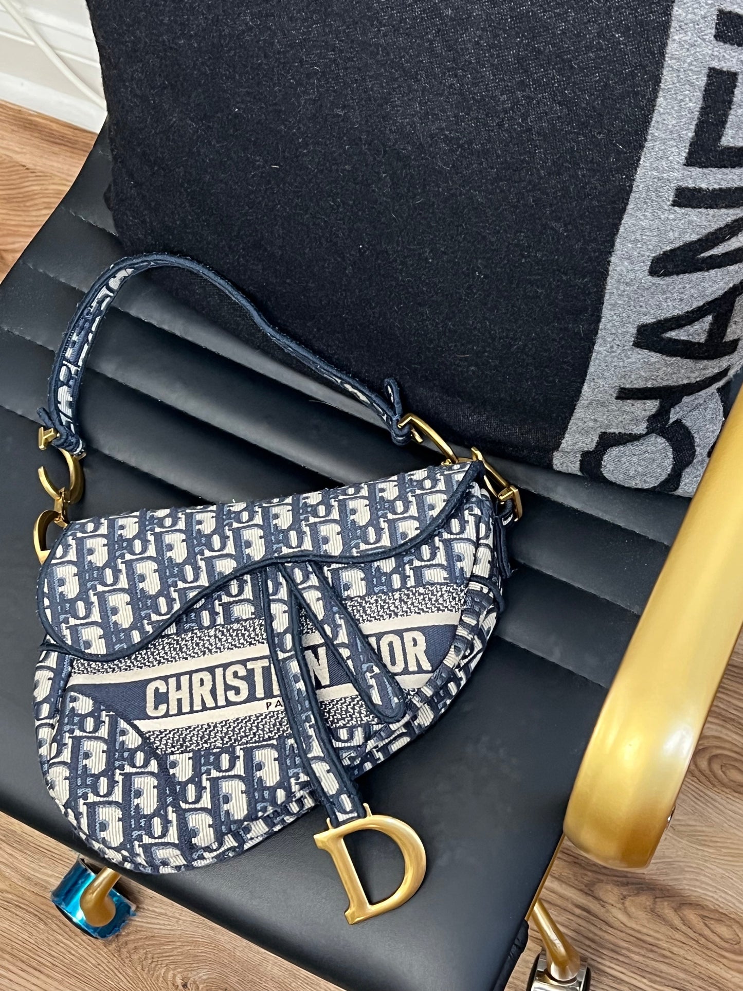 DIOR OBLIQUE EMBROIDERY SADDLE BAG