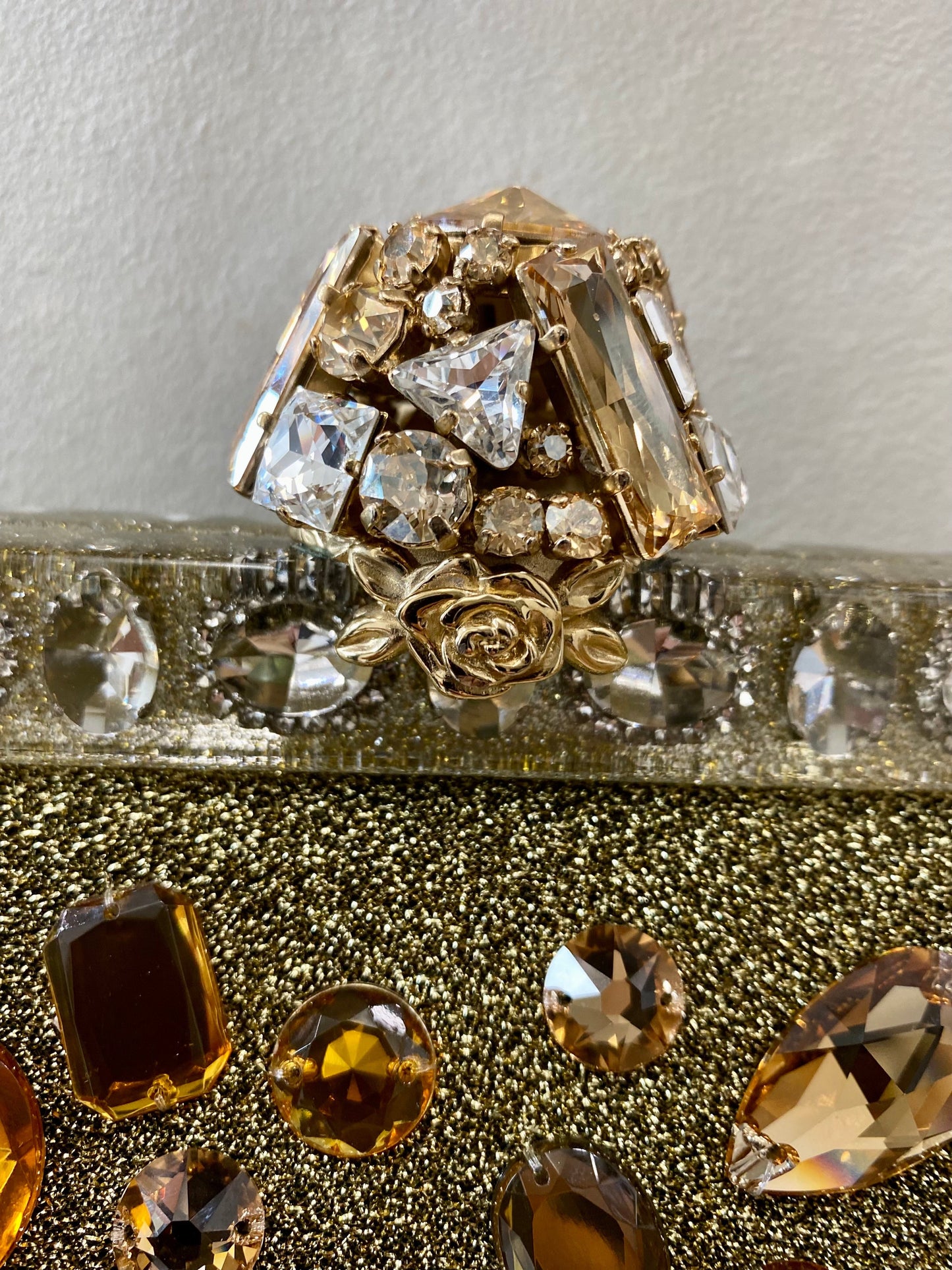 DOLCE & GABBANA GOLD VANDA CRYSTAL CLUTCH/HANDBAG