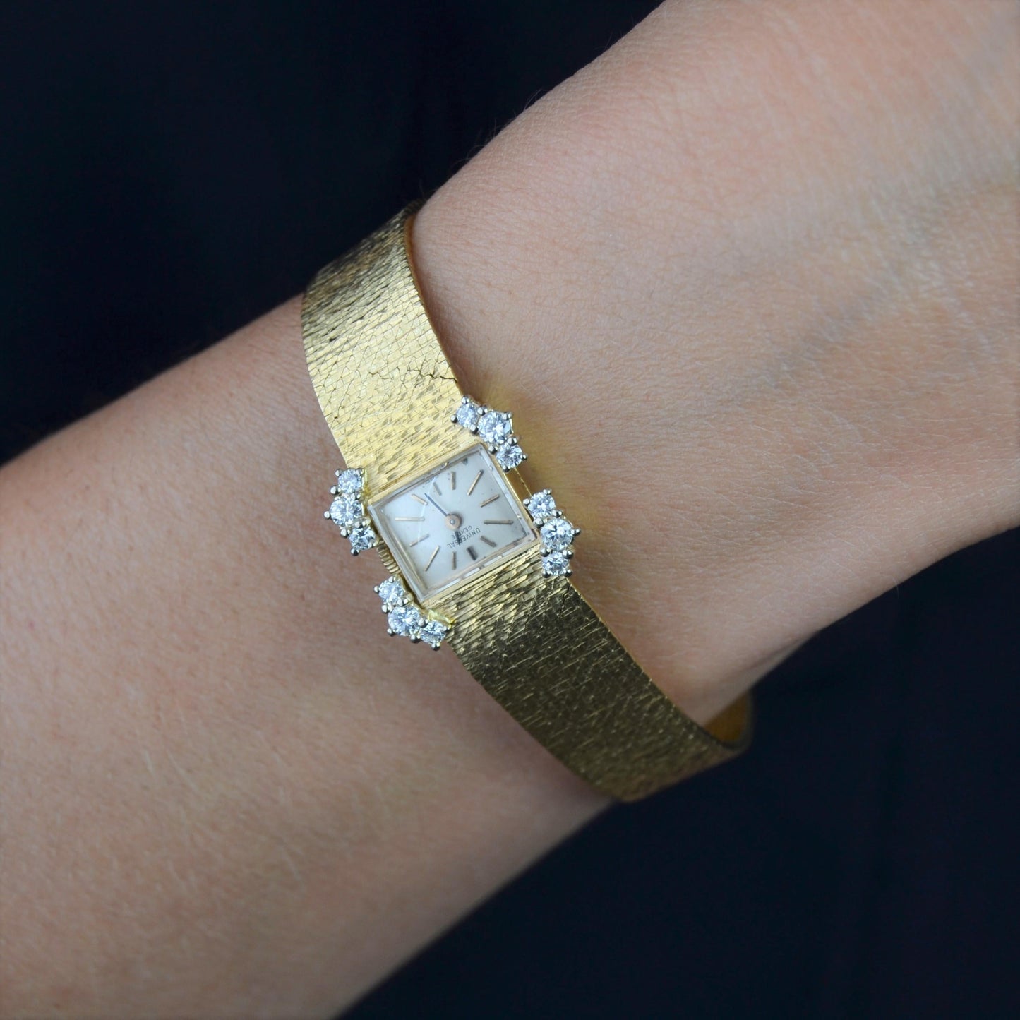 Retro Diamond 18 Karat Yellow Gold Lady's Watch