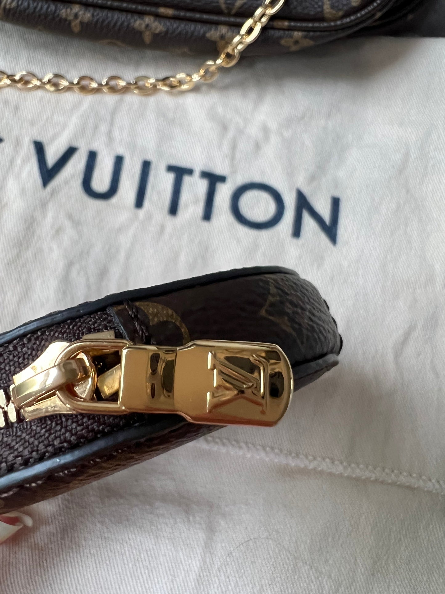 Louis Vuitton Multi Pochette Accessoires Rose Chiaro (RRP £1970)