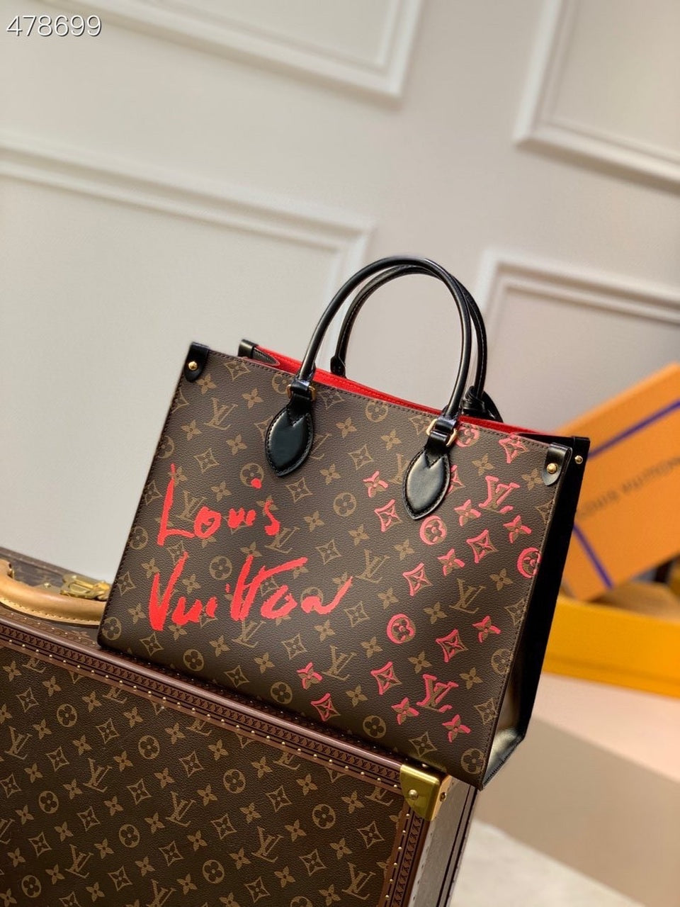 LV Onthego MM Fall In Love Monogram Canvas For Women, WomenÃ¢â‚¬â„¢s Handbags, Shoulder Bags 13.8in/35cm LV M45888
