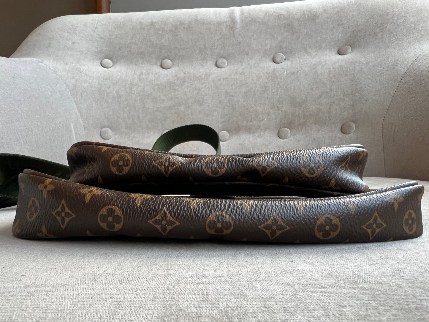 Louis Vuitton Multi Pochette Accessoires Khaki (RRP £1970)