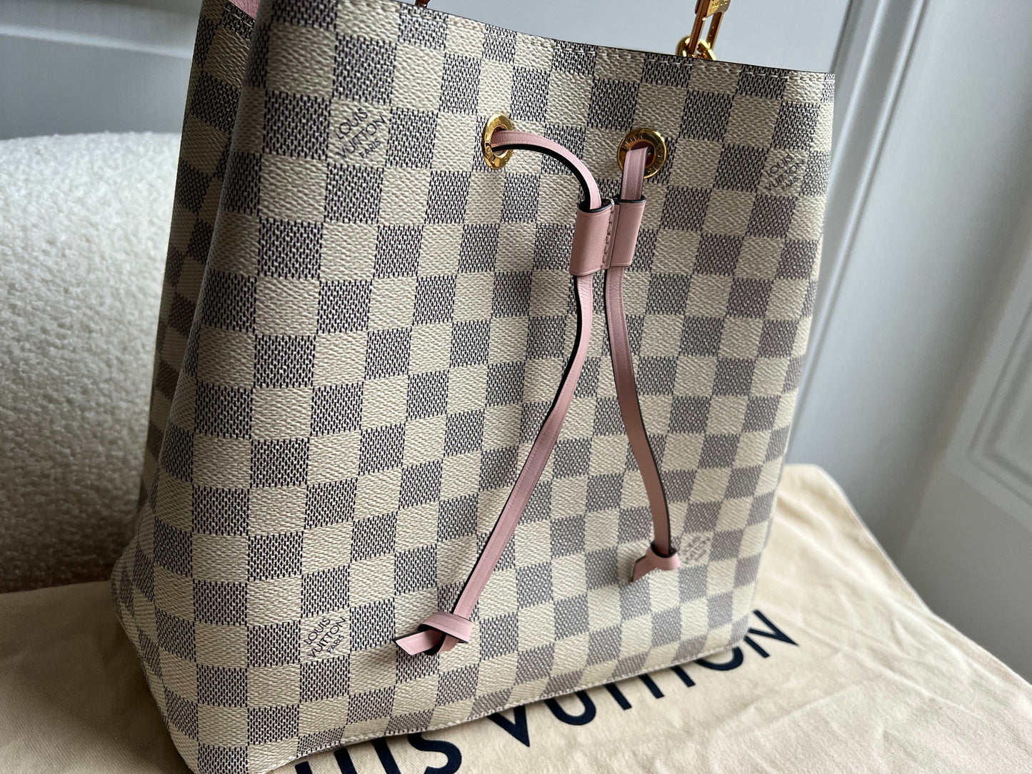 Louis Vuitton Neo Noe Damier Azur Rose Poudre (RRP £1,610)