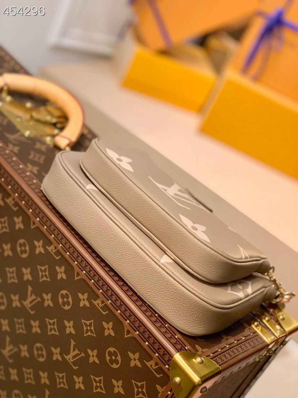 LV Multi Pochette AcGLAMIssoires Monogram Empreinte Tourterelle Beige/Cream For Women,  Shoulder And Crossbody Bags 9.8in/25cm LV