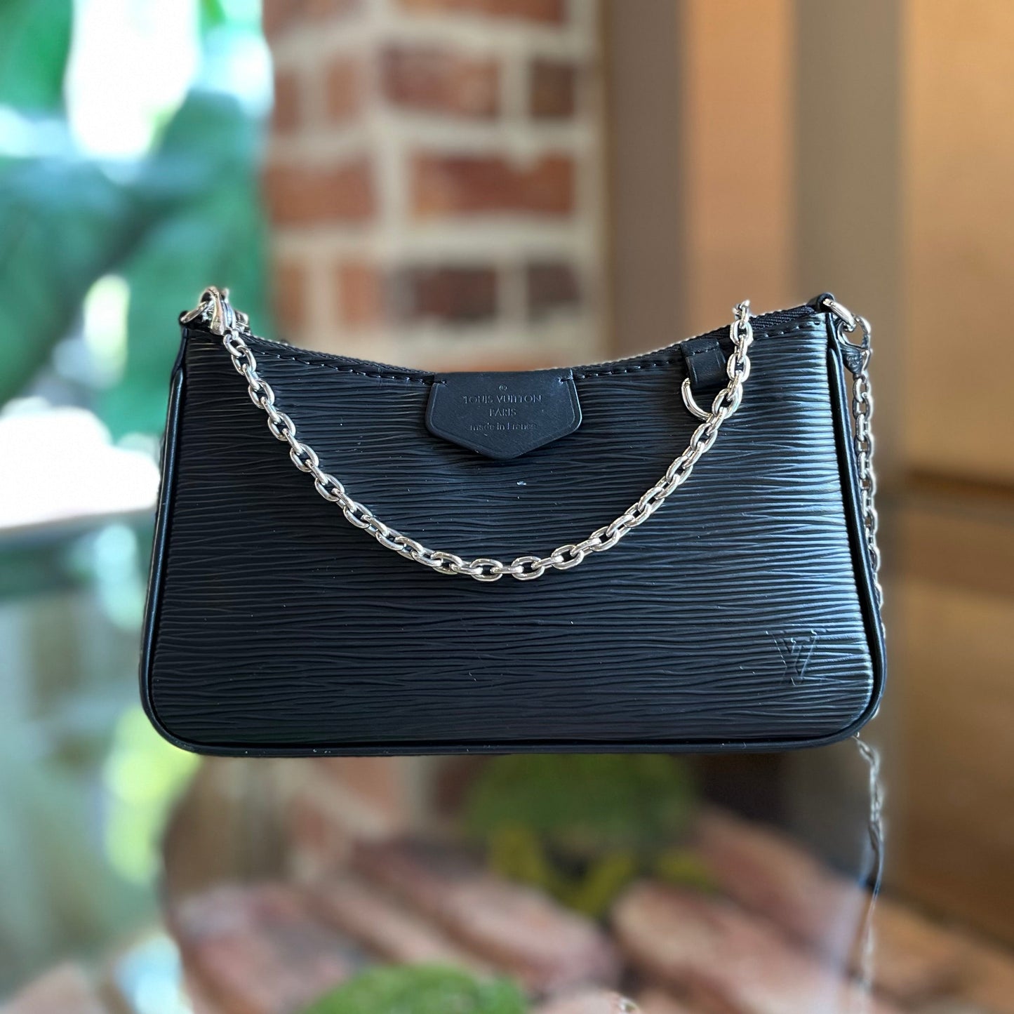 LOUIS VUITTON Easy Pouch On Strap Epi Leather Shoulder Bag