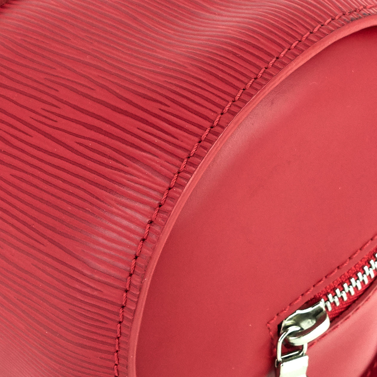 Louis Vuitto Papillon 30 Epi Leather Bag with Pouch