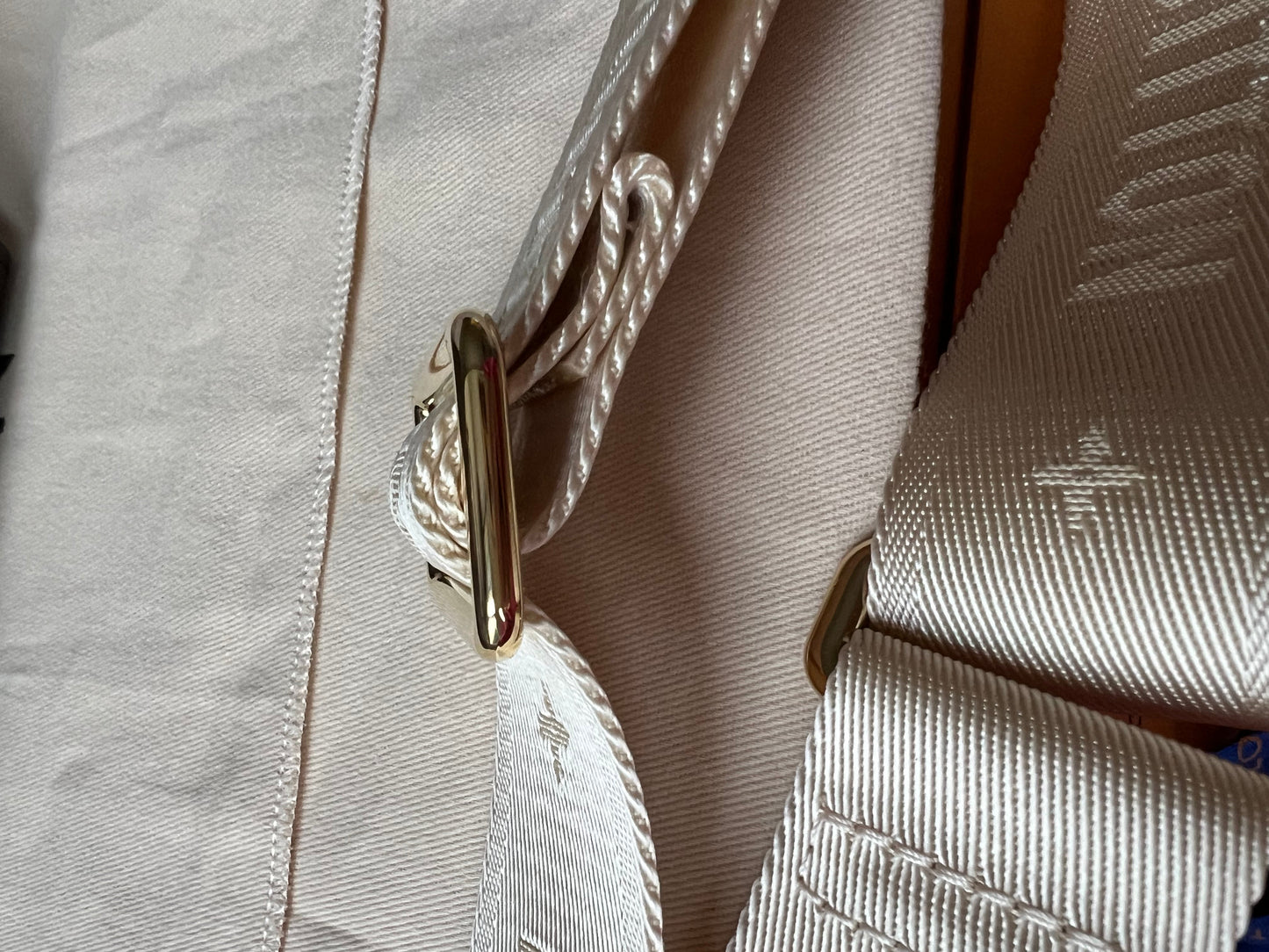 Louis Vuitton On the Go East West Tote Bag Monogram (RRP £2,150)