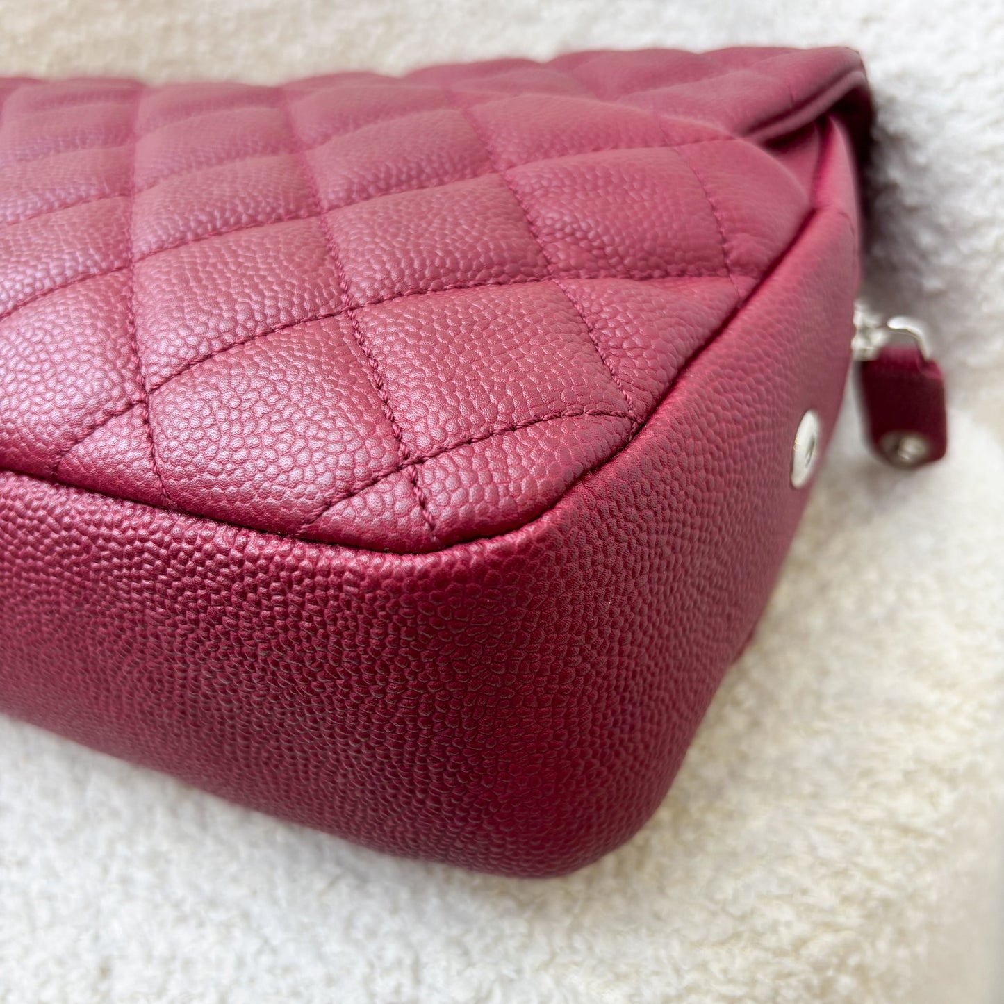 GLM-Easy Caviar Jumbo Flap Bag in Dark Red Caviar and SHW (Model: A67742)