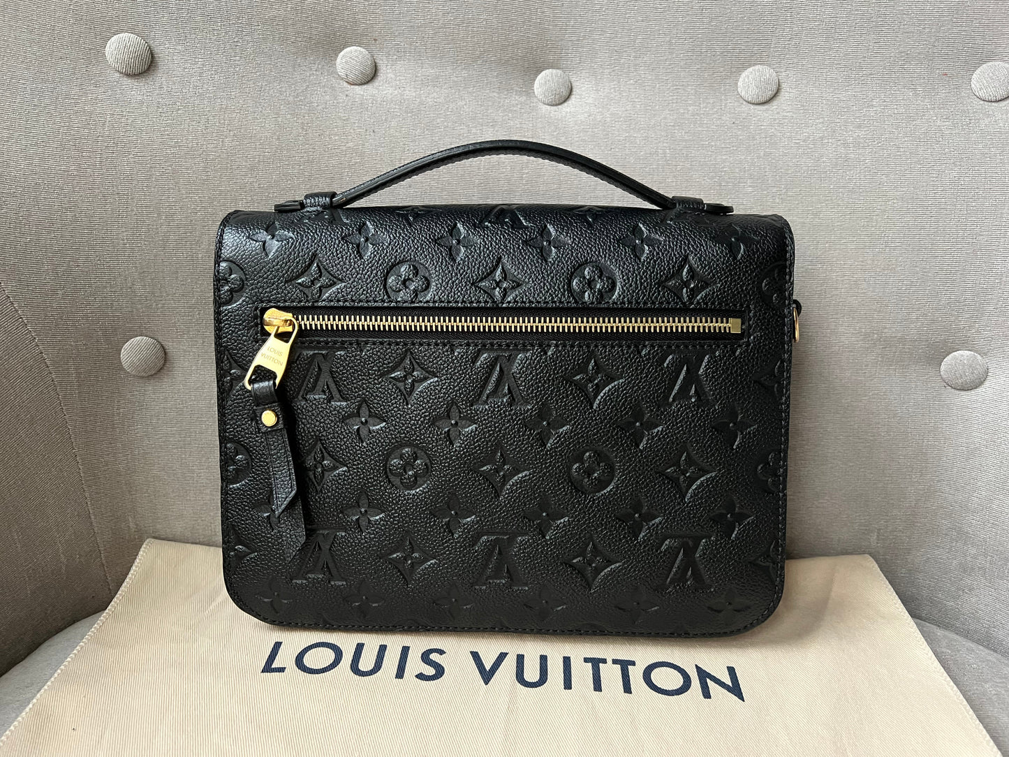 Louis Vuitton Pochette Metis Black Empreinte (RRP £2,110)