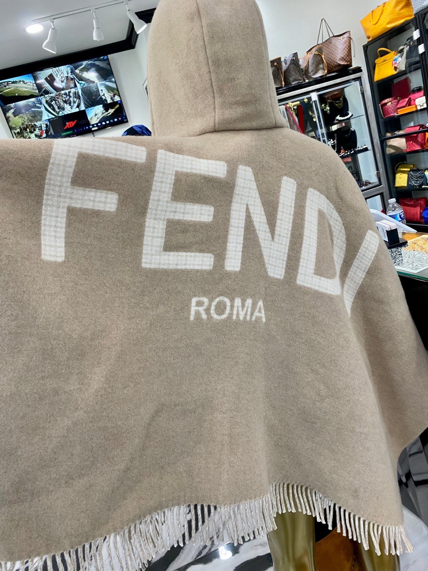 FENDI ROMA BEIGE WOOL & CASHMERE PONCHO