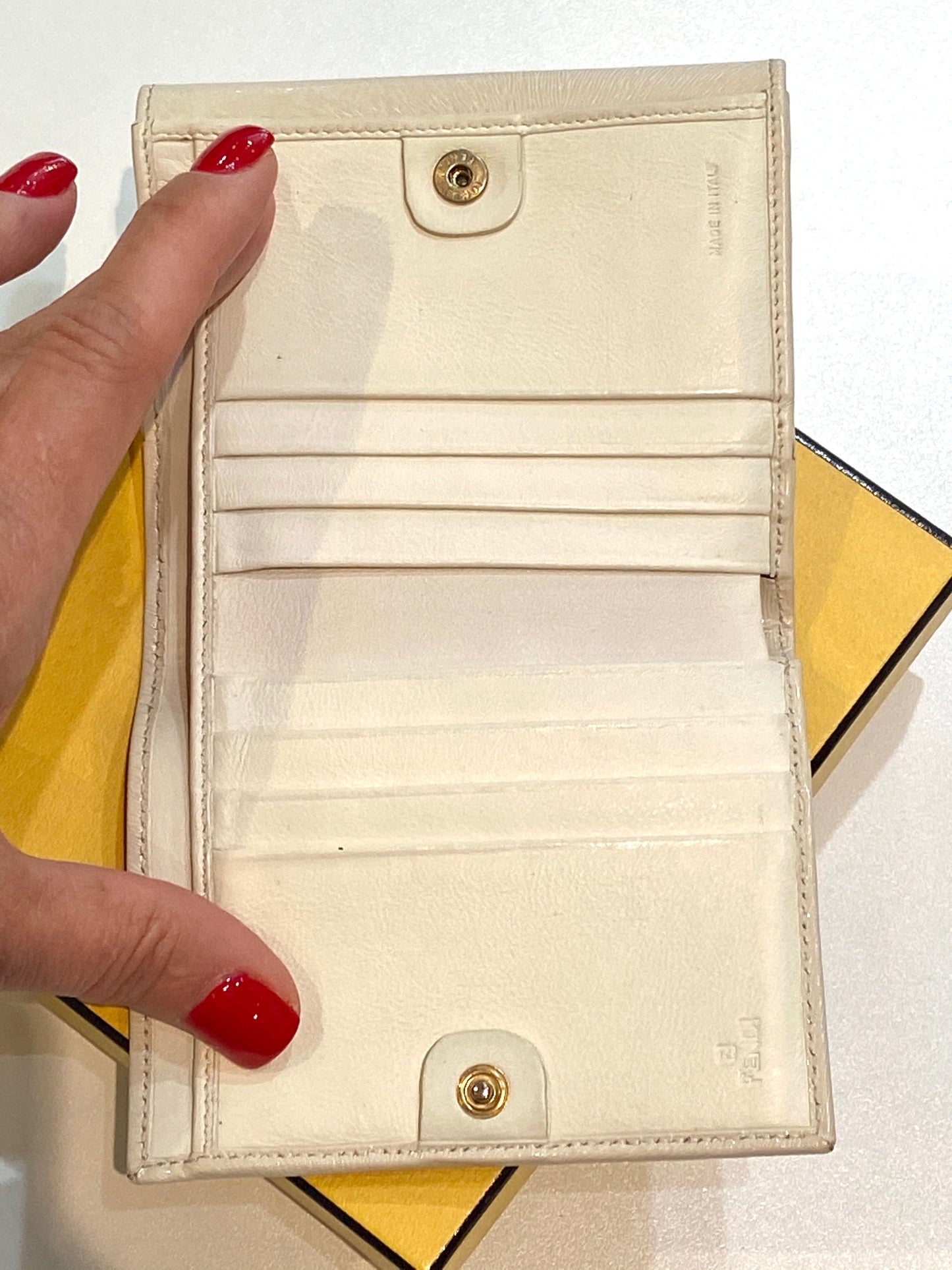 FENDI ROMA VINTAGE LEATHER COMPACT WALLET