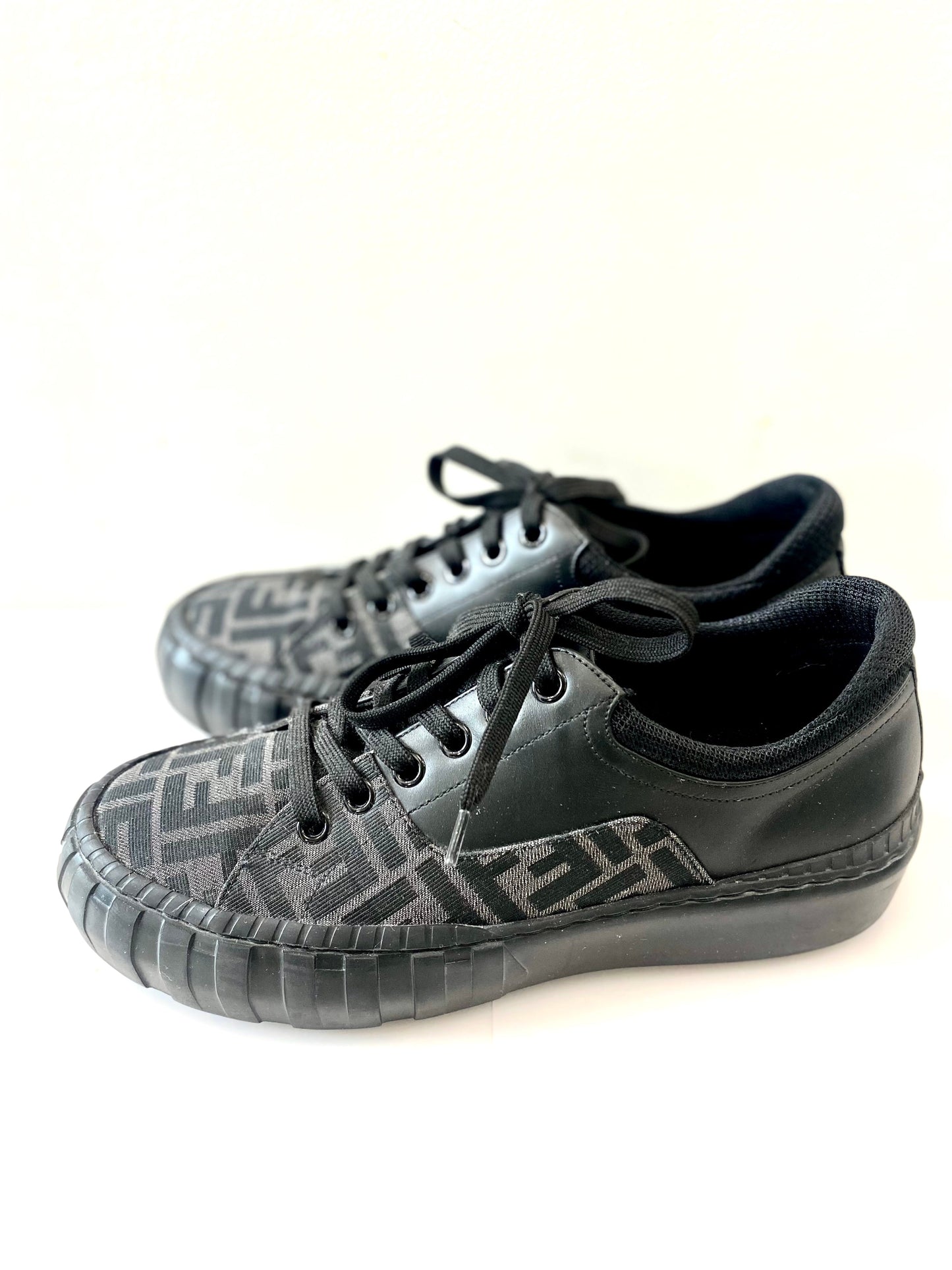 FENDI ZUCCA FF LOGO SNEAKERS