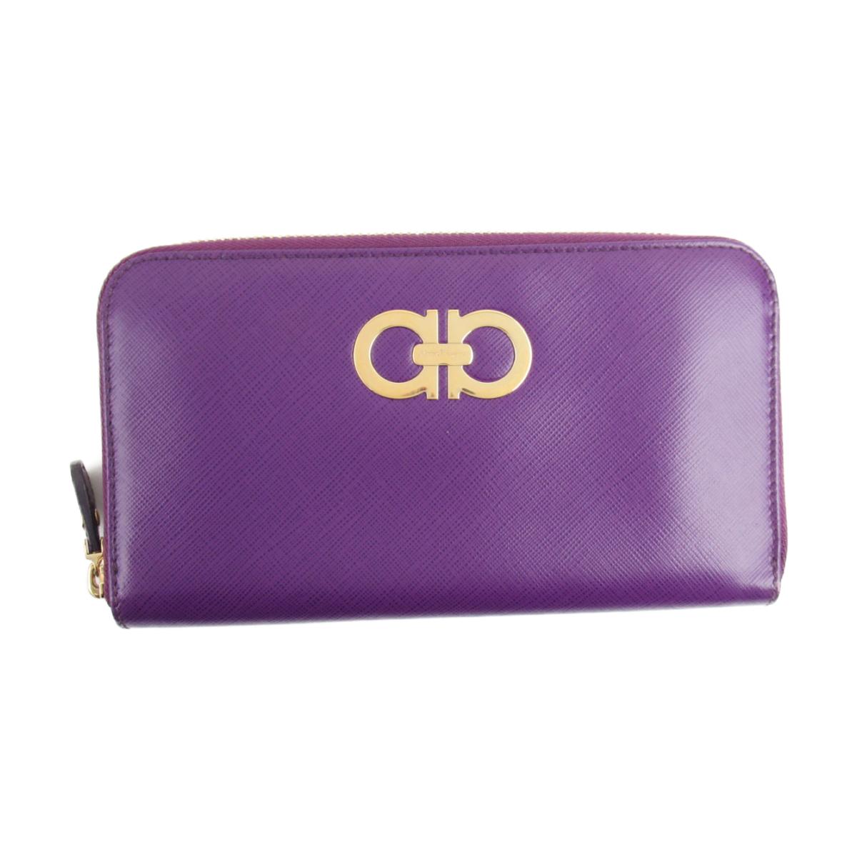 SALVATORE FERRAGAMO SAFFIANO LEATHER GANCINI WALLET