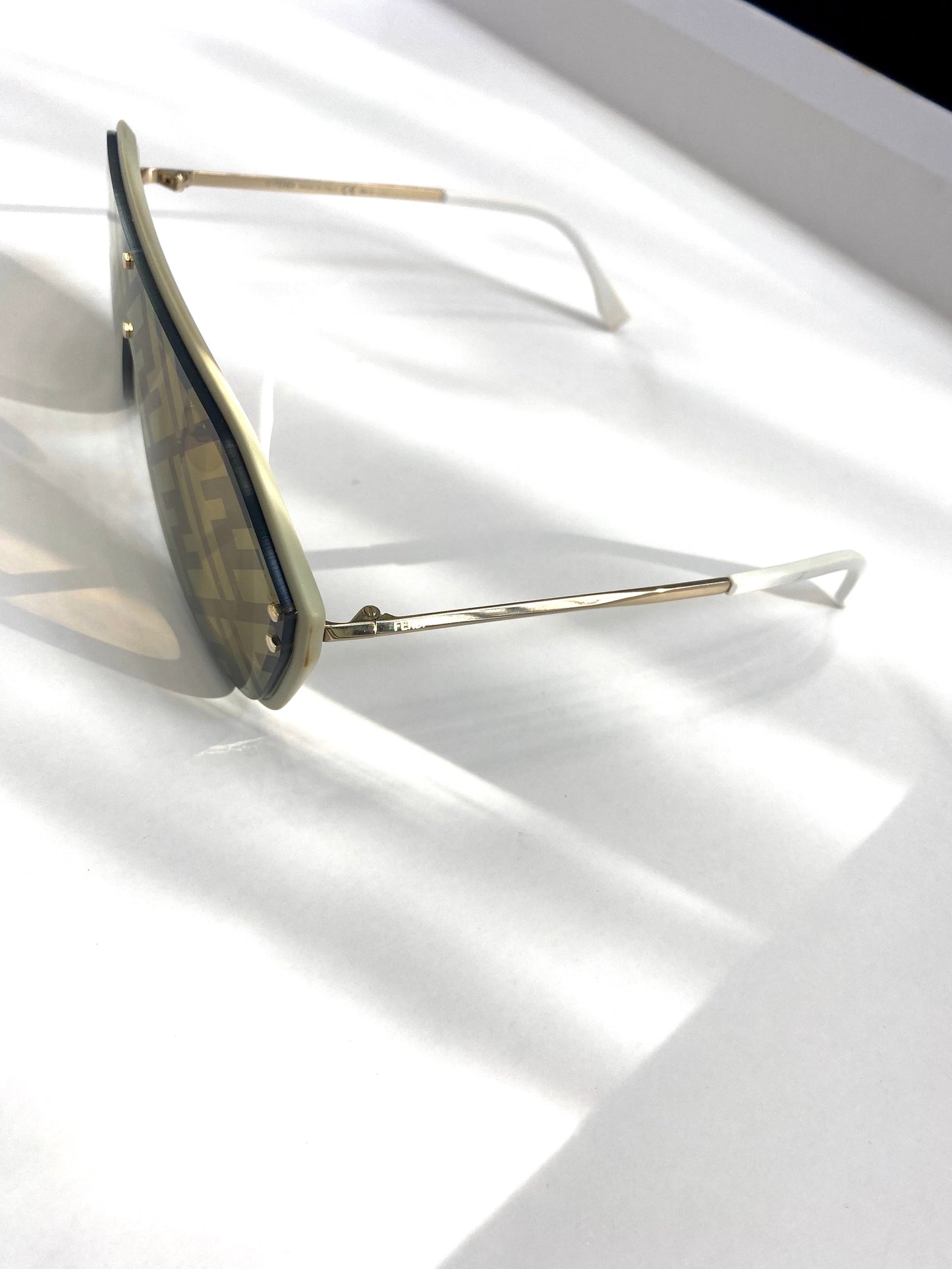 FENDI FF PATTERNED MASK UNISEX SUNGLASSES