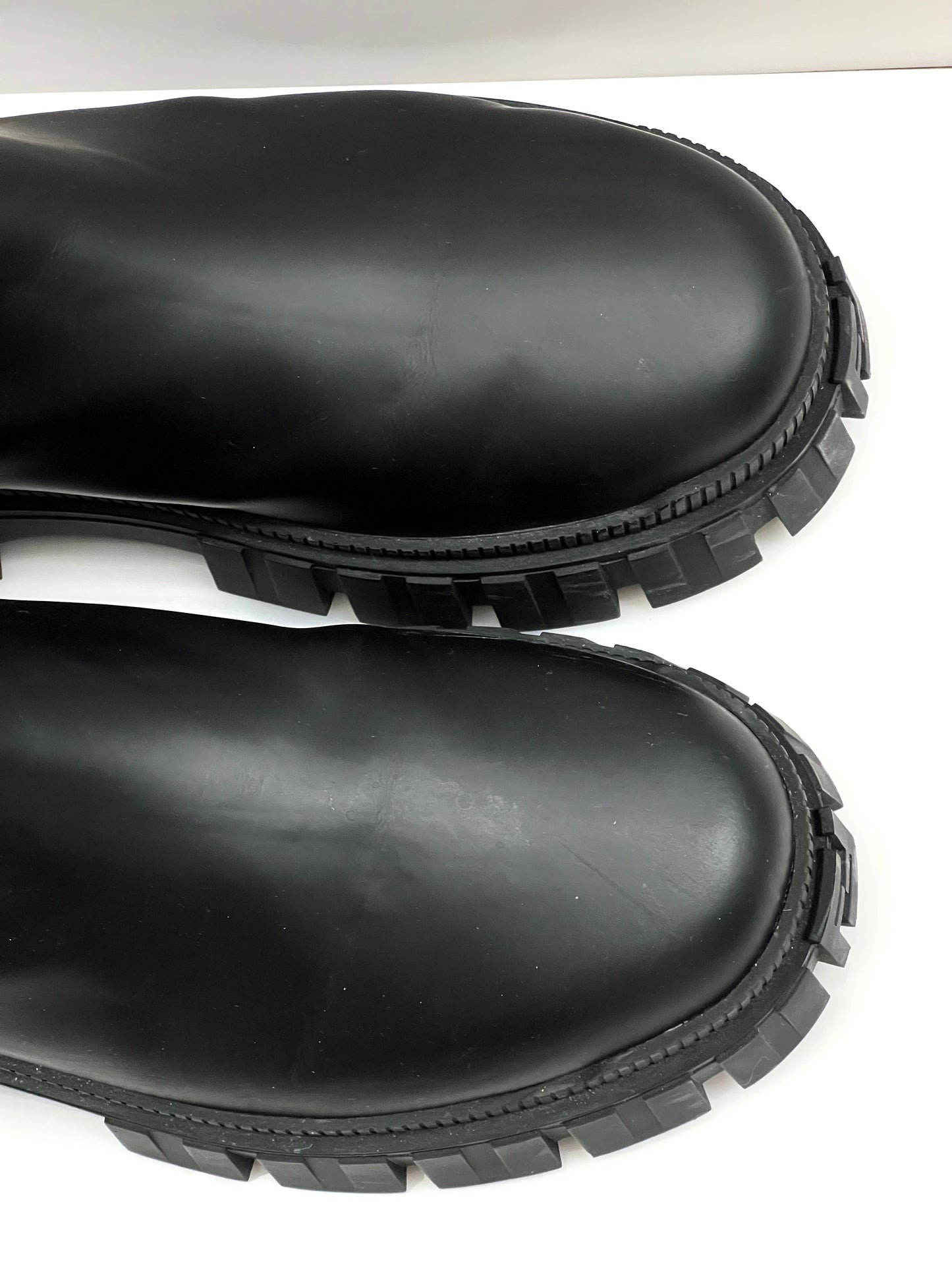 FENDI FORCE PLATFORM CHELSEA BOOTS