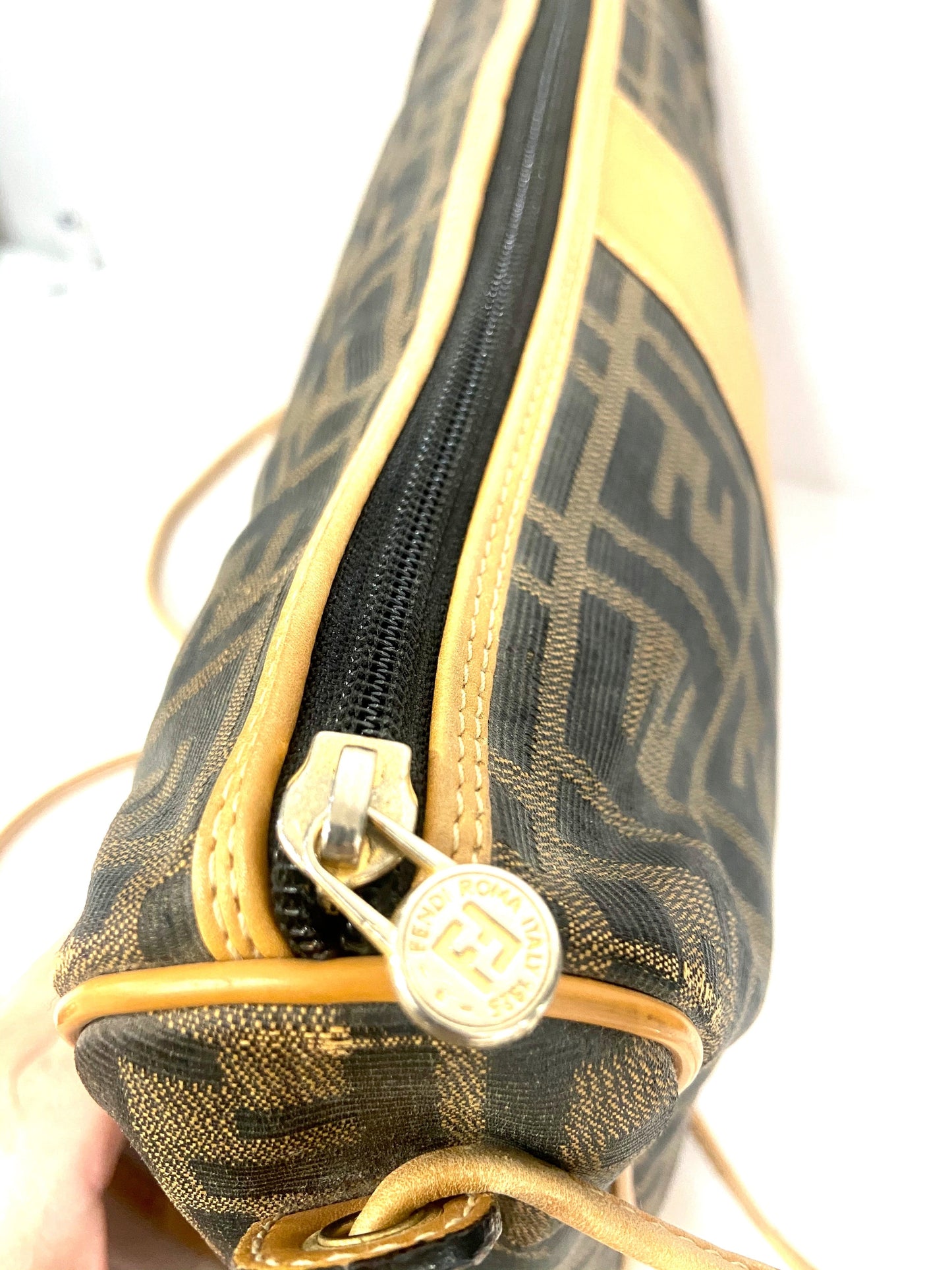 FENDI ROMA VINTAGE ZUCCA CROSSBODY BAG