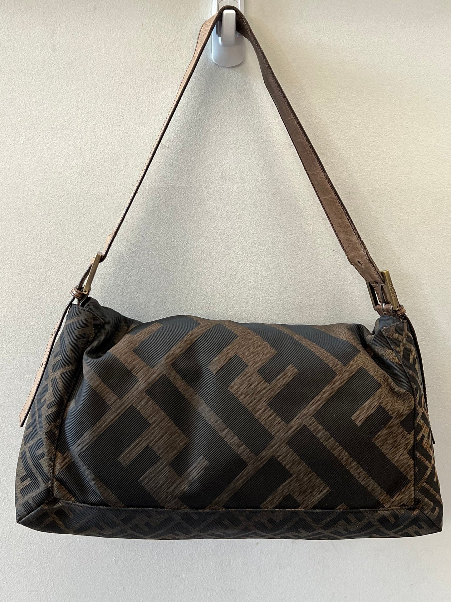 FENDI VINTAGE MAXI BAGUETTE SHOULDER BAG