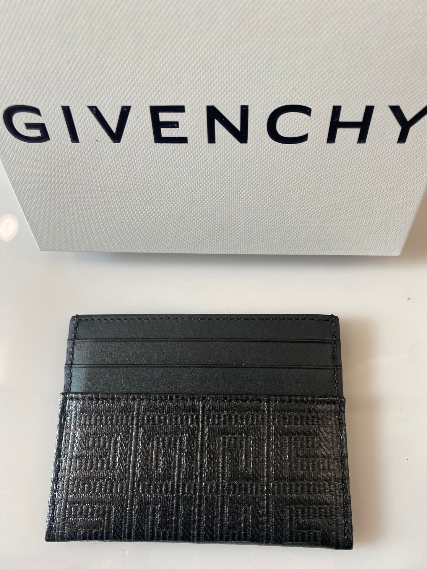 GIVENCHY G CUT 4G LEATHER CARD CASE