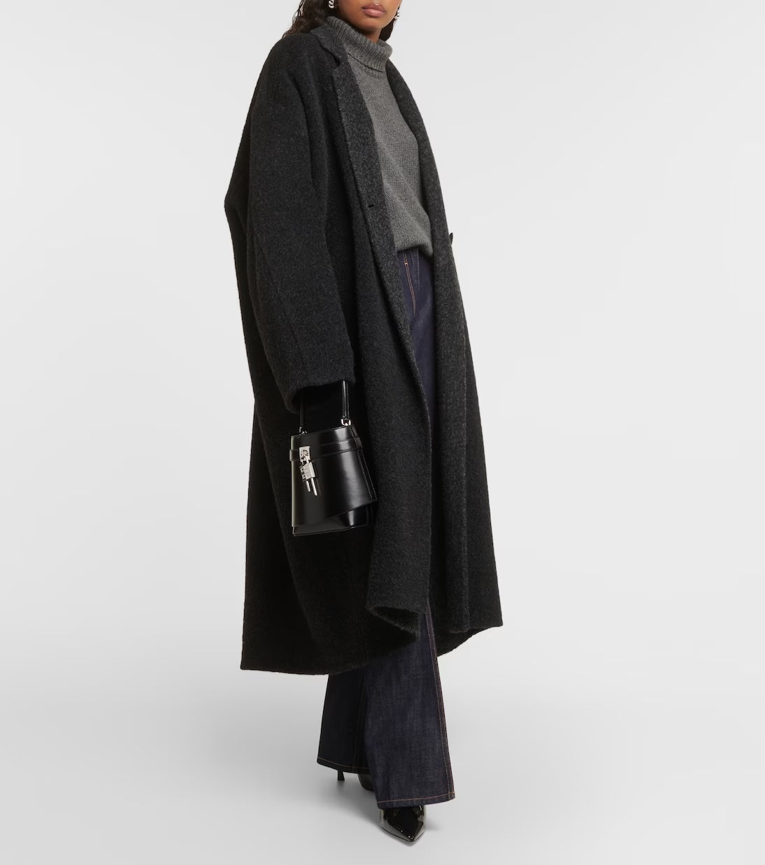 GIVENCHY SHARK LOCK LEATHER BUCKET BAG