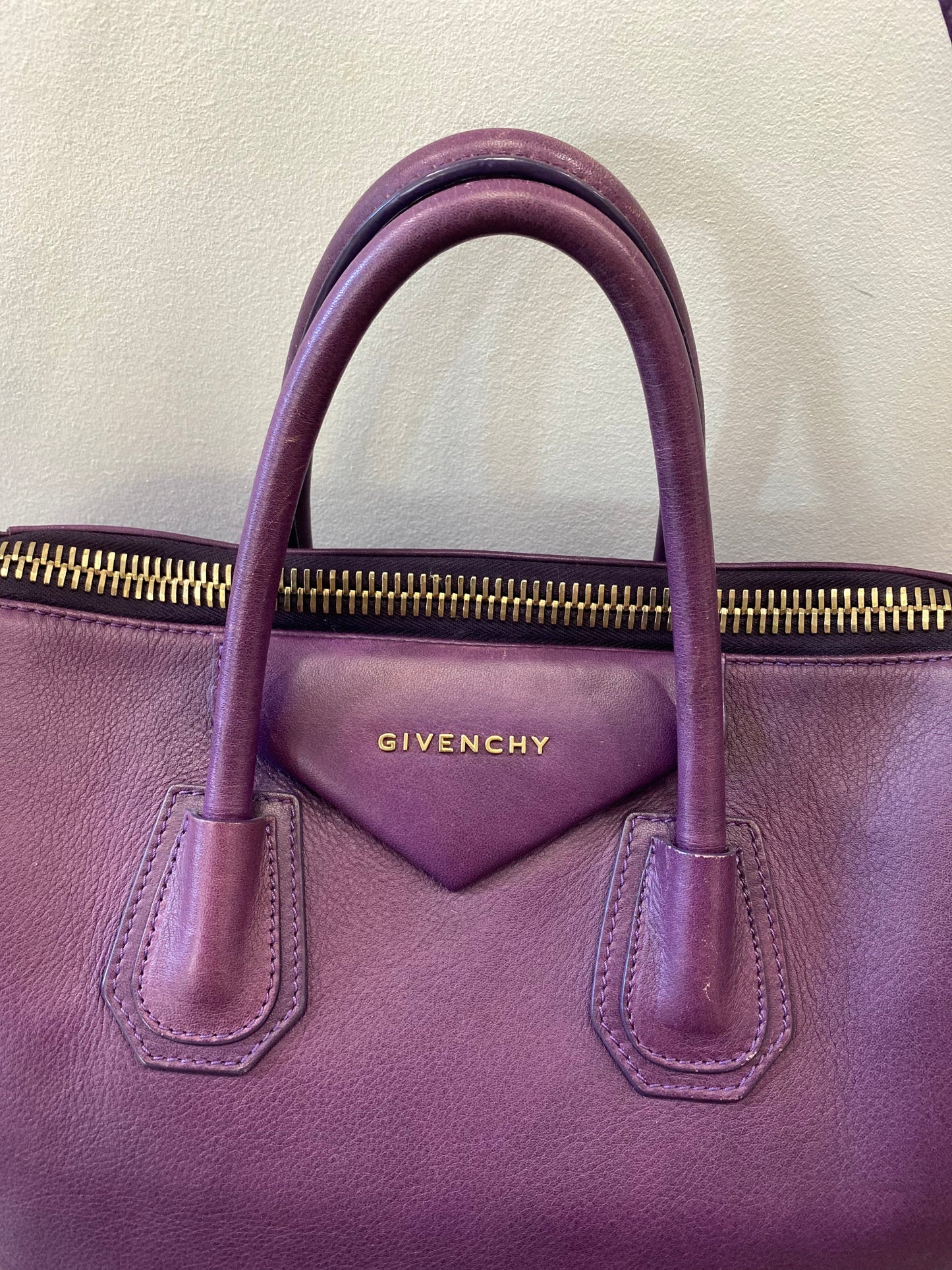 GIVENCHY SUGAR GOATSKIN LARGE ANTIGONA BAG