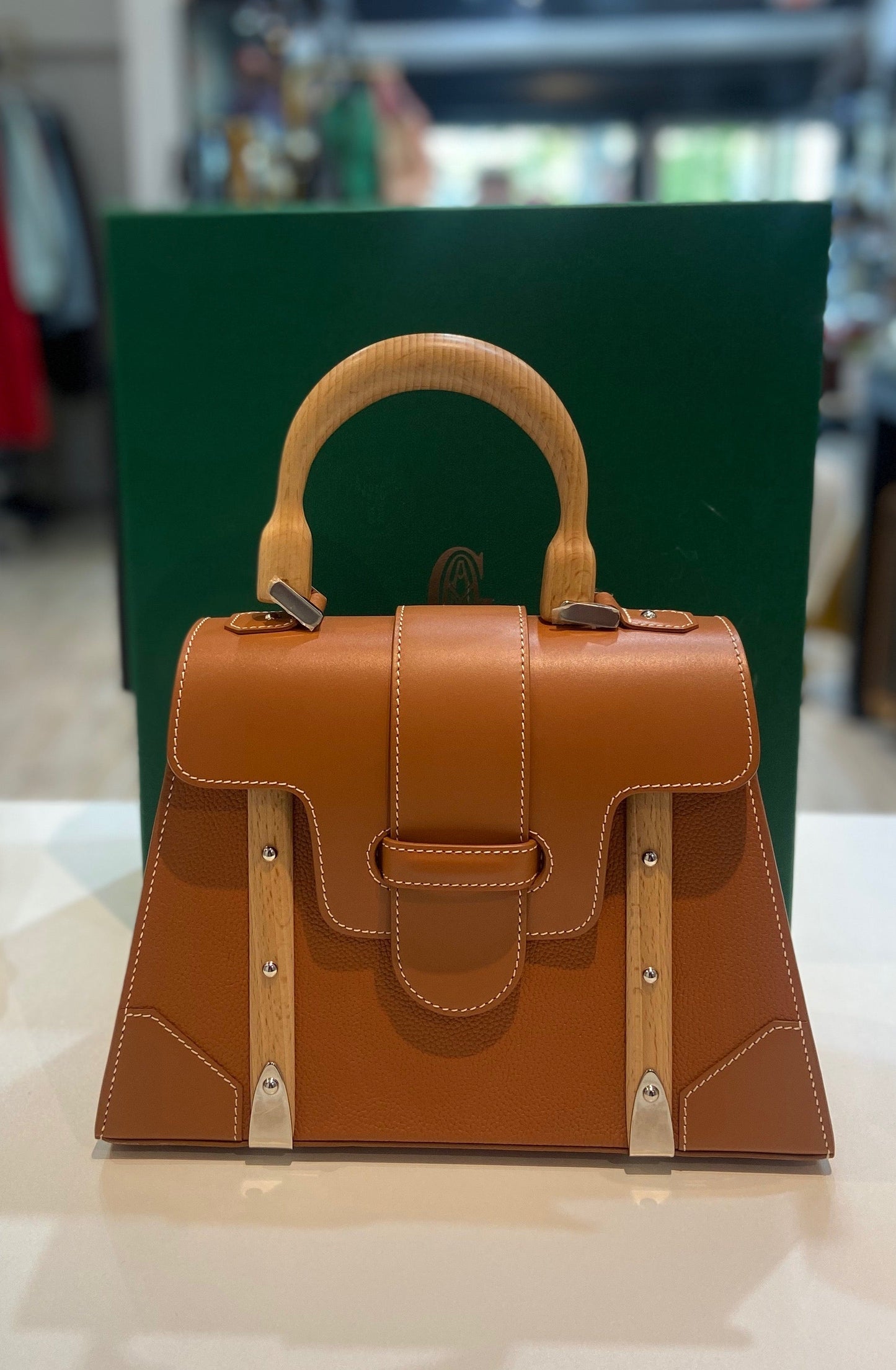 GOYARD SAÏGON MM DECIZE TAURILLON LEATHER HANDBAG