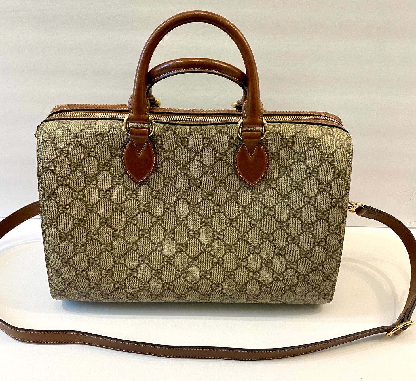 GUCCI GG SUPREME CANVAS BOSTON HANDBAG