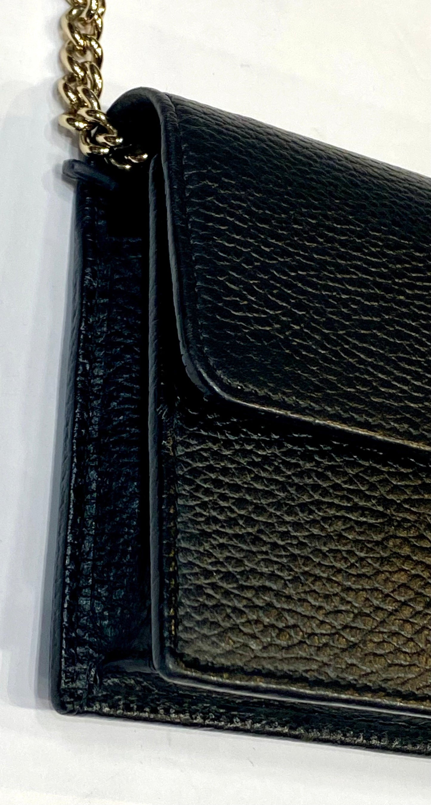 GUCCI CALFSKIN LEATHER INTERLOCKING G WALLET ON A CHAIN