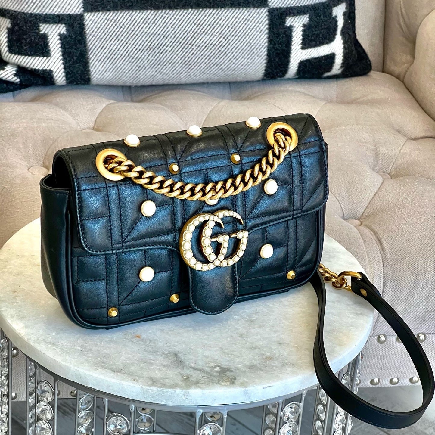GUCCI GG MARMONT MATELASSE FAUX PEARL STUDDED MINI BAG