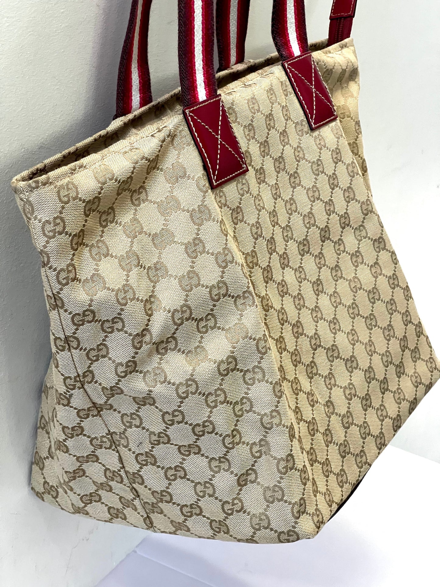 GUCCI GG CANVAS WEB TOTE BAG