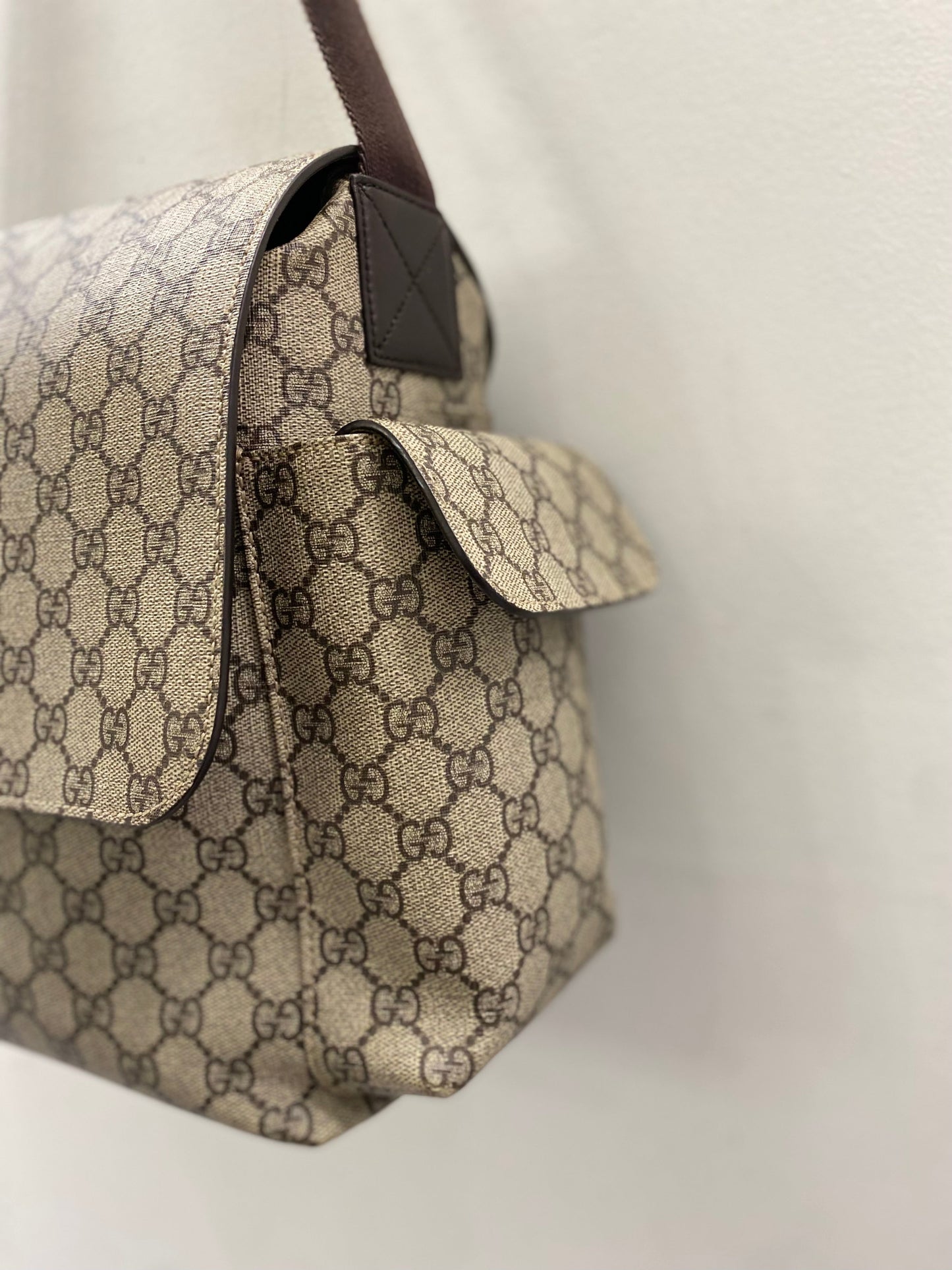 GUCCI GG SUPREME MONOGRAM SELLERIA CALFSKIN DIAPER BAG