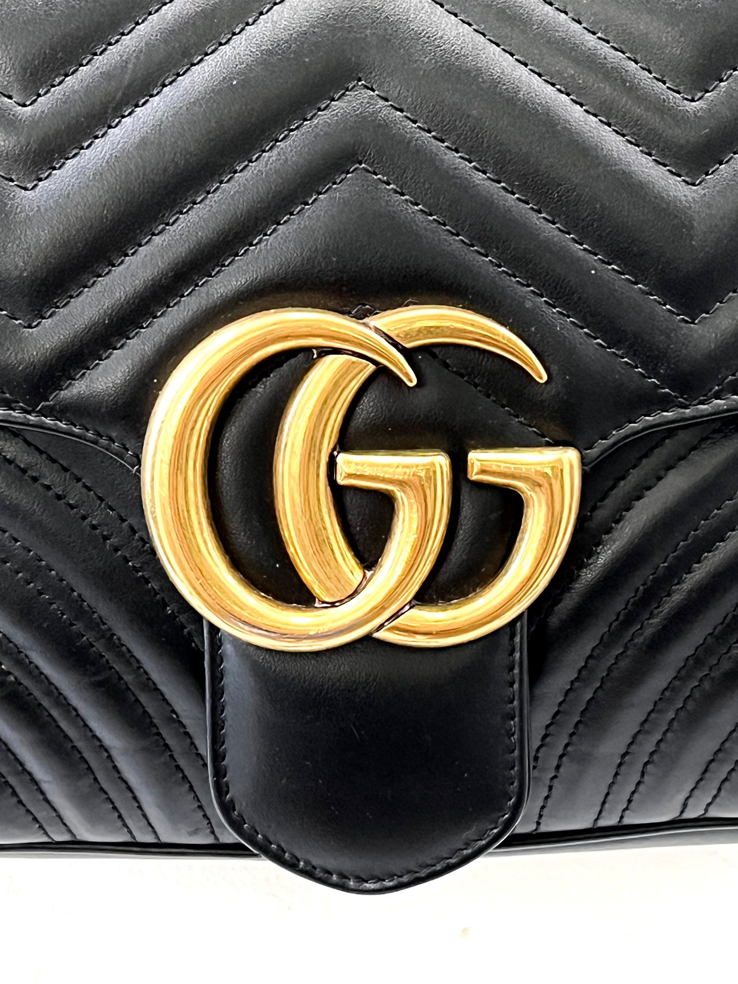 GUCCI GG MARMONT 2.0 MEDIUM SHOULDER BAG-NERO