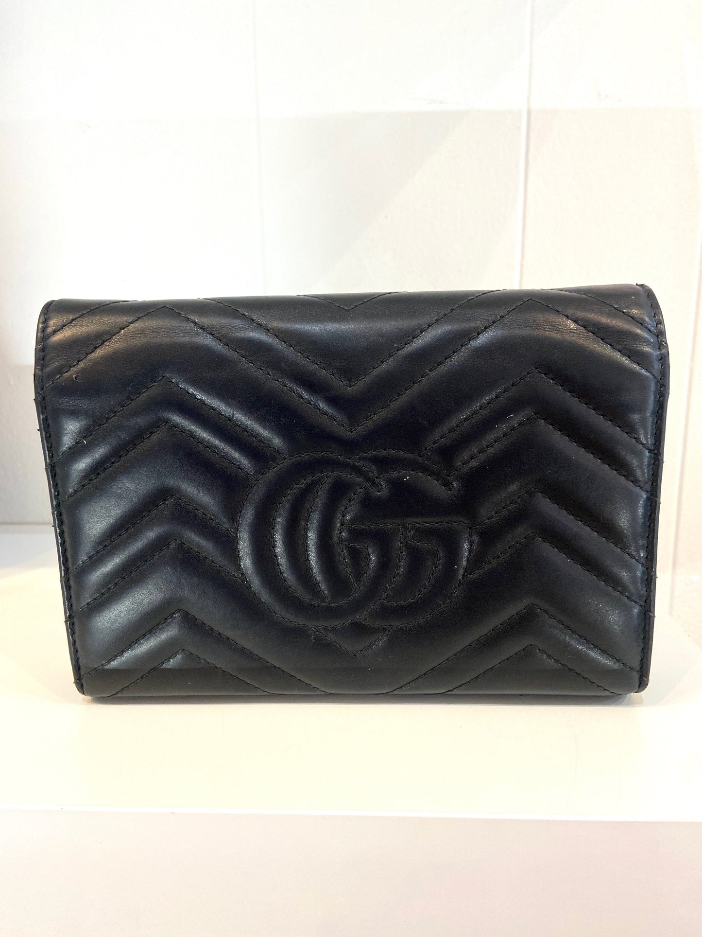 GUCCI GG MARMONT MATELASSE CALFSKIN MINI CHAIN BAG