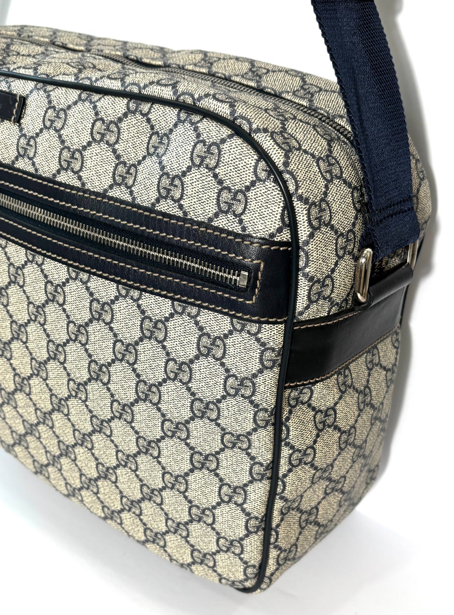GUCCI GG PLUS MONOGRAM COATED CANVAS MESSENGER BAG NAVY
