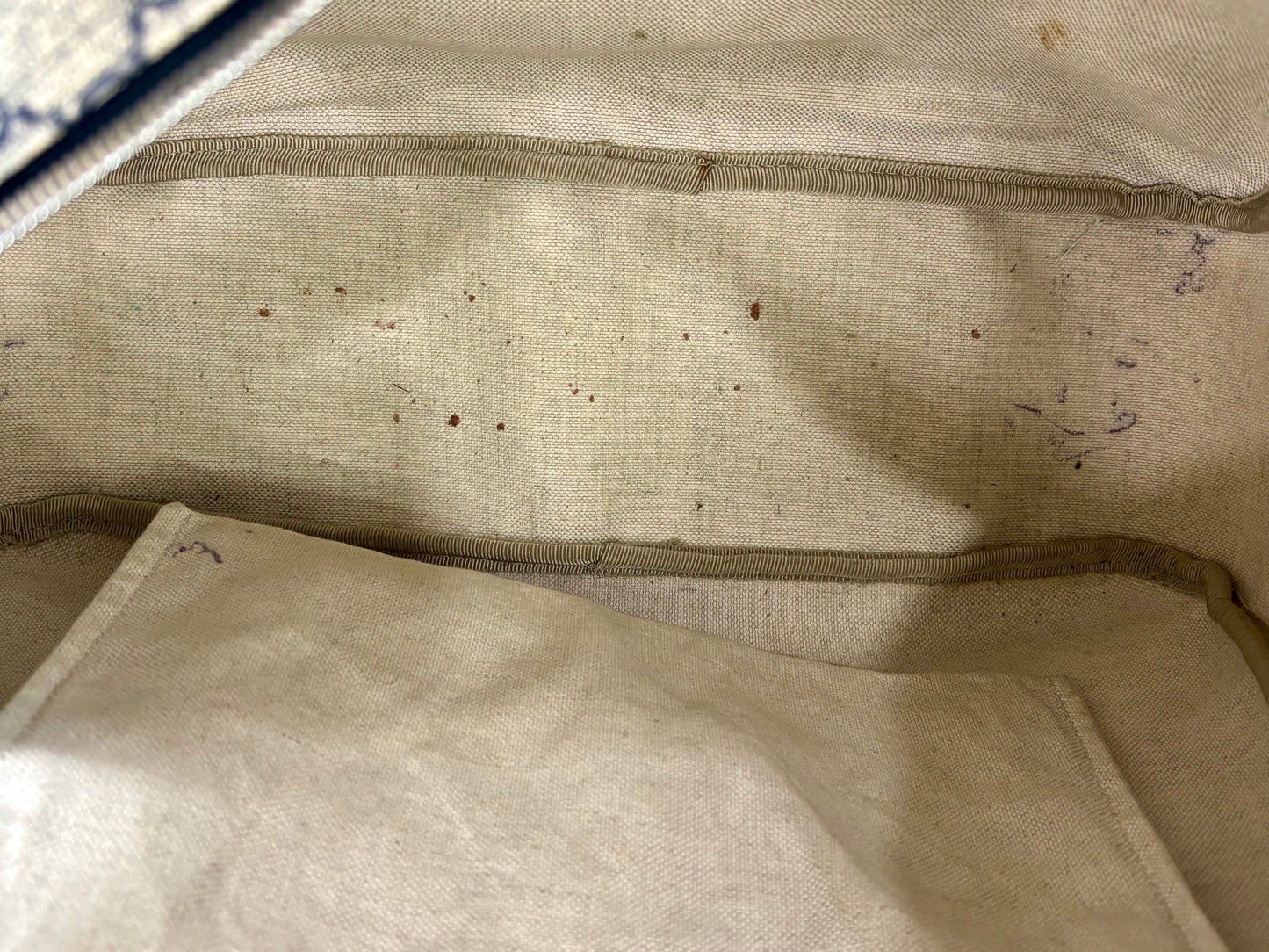 GUCCI GG PLUS MONOGRAM COATED CANVAS MESSENGER BAG NAVY
