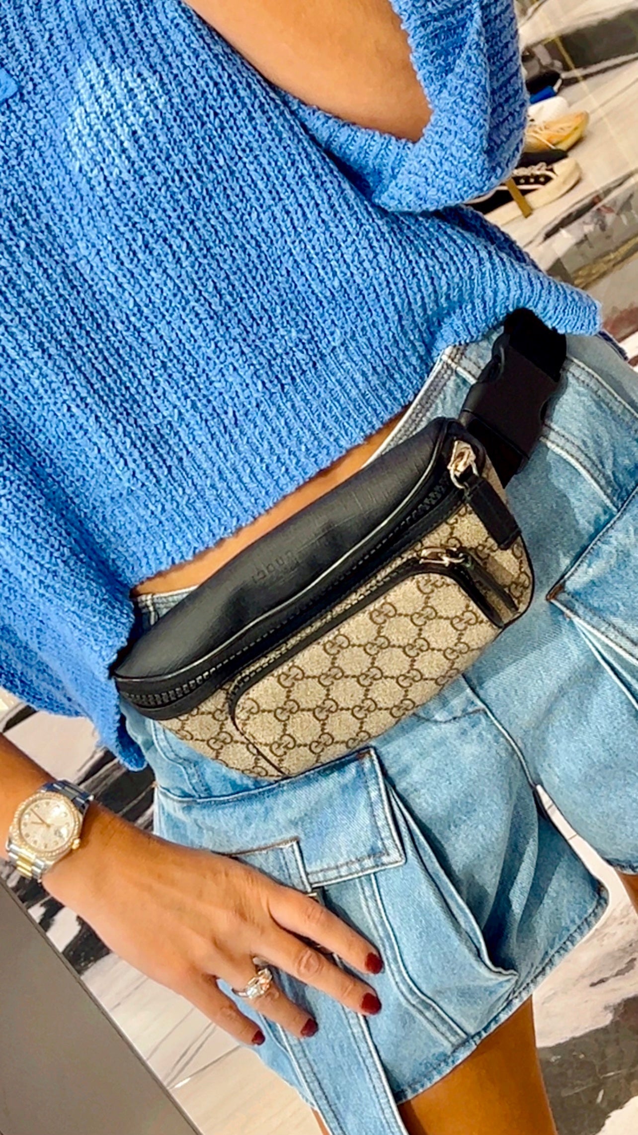 GUCCI GG SUPREME MONOGRAM BELT BAG