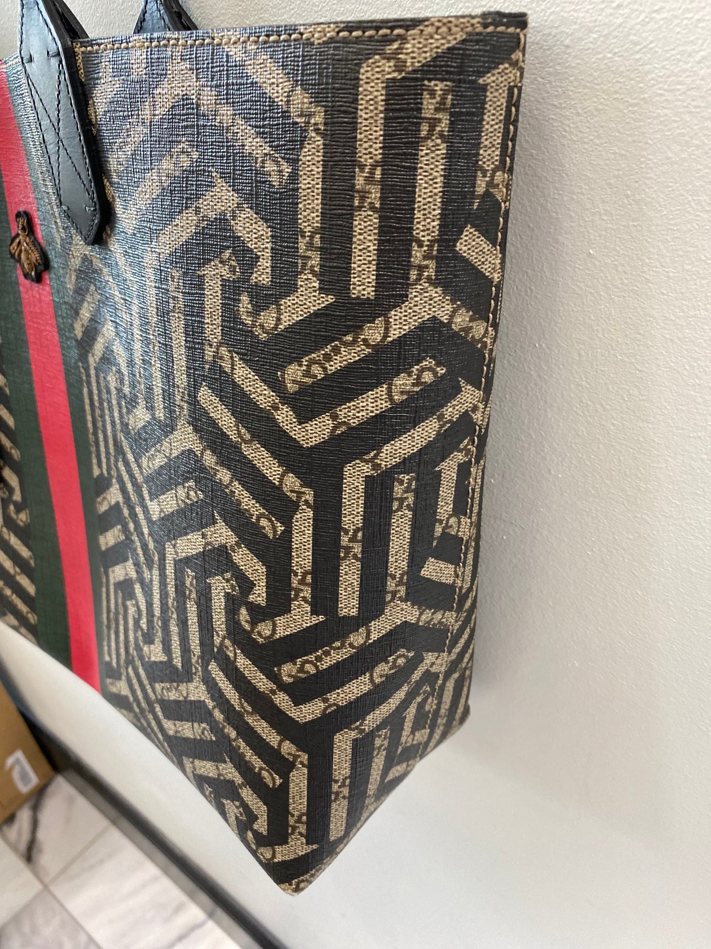 GUCCI GG SUPREME MONOGRAM CALEIDO WEB TOTE BAG