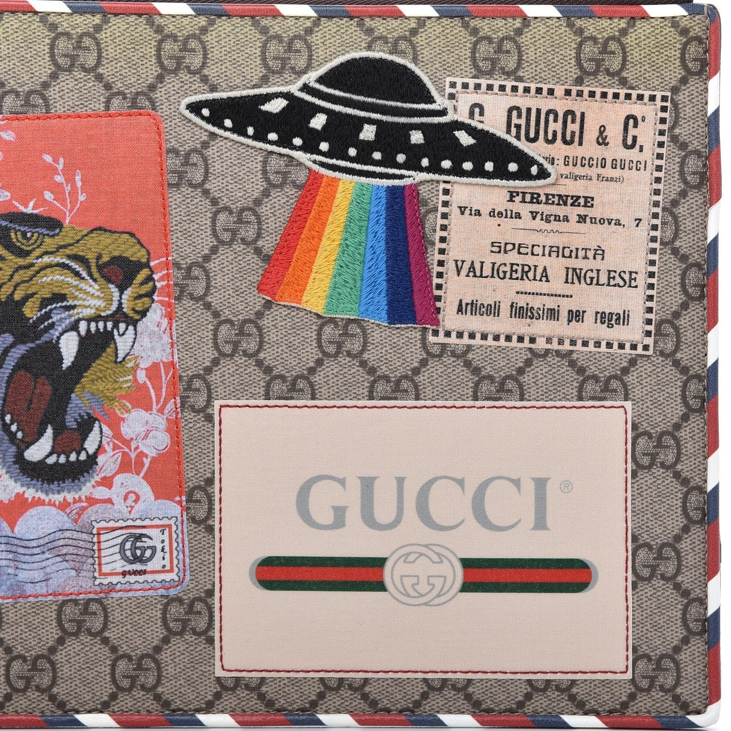 GUCCI GG SUPREME COURIER CLUTCH BAG