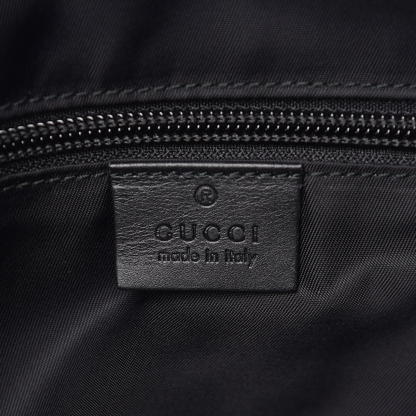 GUCCI GG SUPREME MONOGRAM MEDIUM CARRY-ON DUFFLE BAG