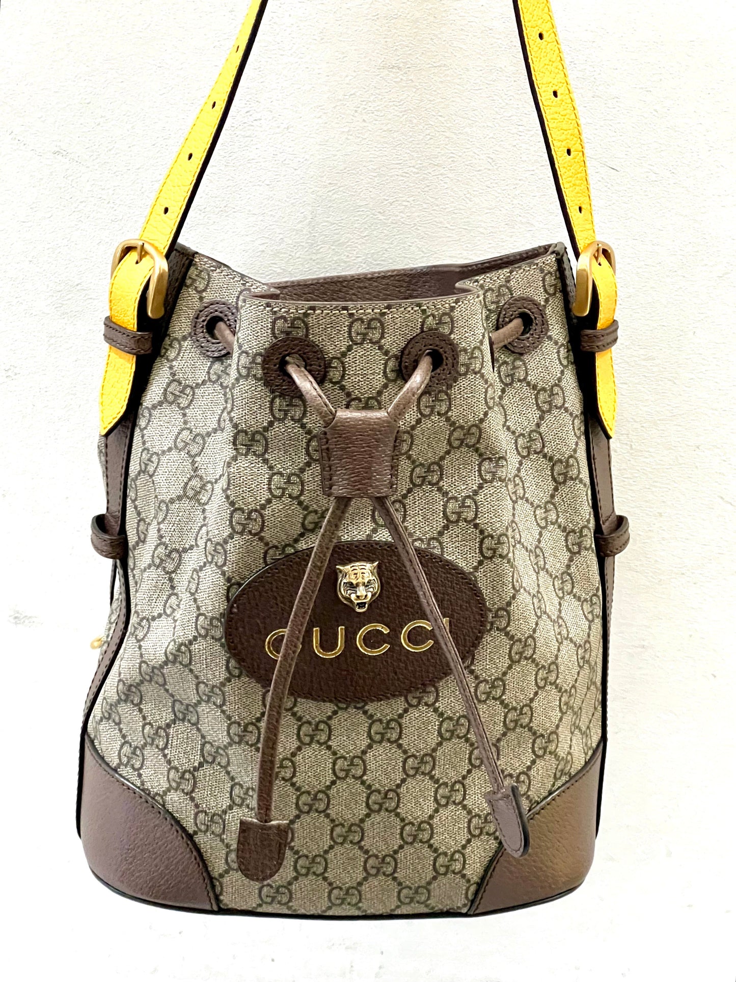 GUCCI GG SUPREME MONOGRAM NEO VINTAGE DRAWSTRING BUCKET BACKPACK