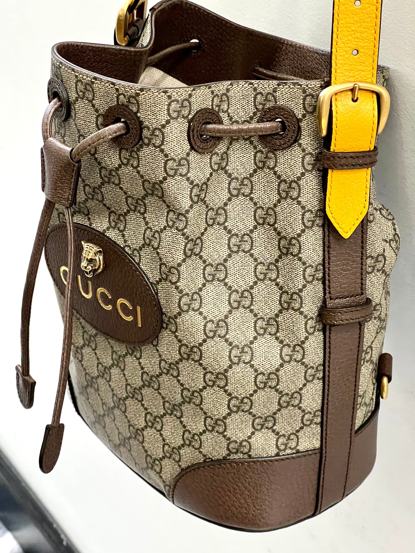 GUCCI GG SUPREME MONOGRAM NEO VINTAGE DRAWSTRING BUCKET BACKPACK