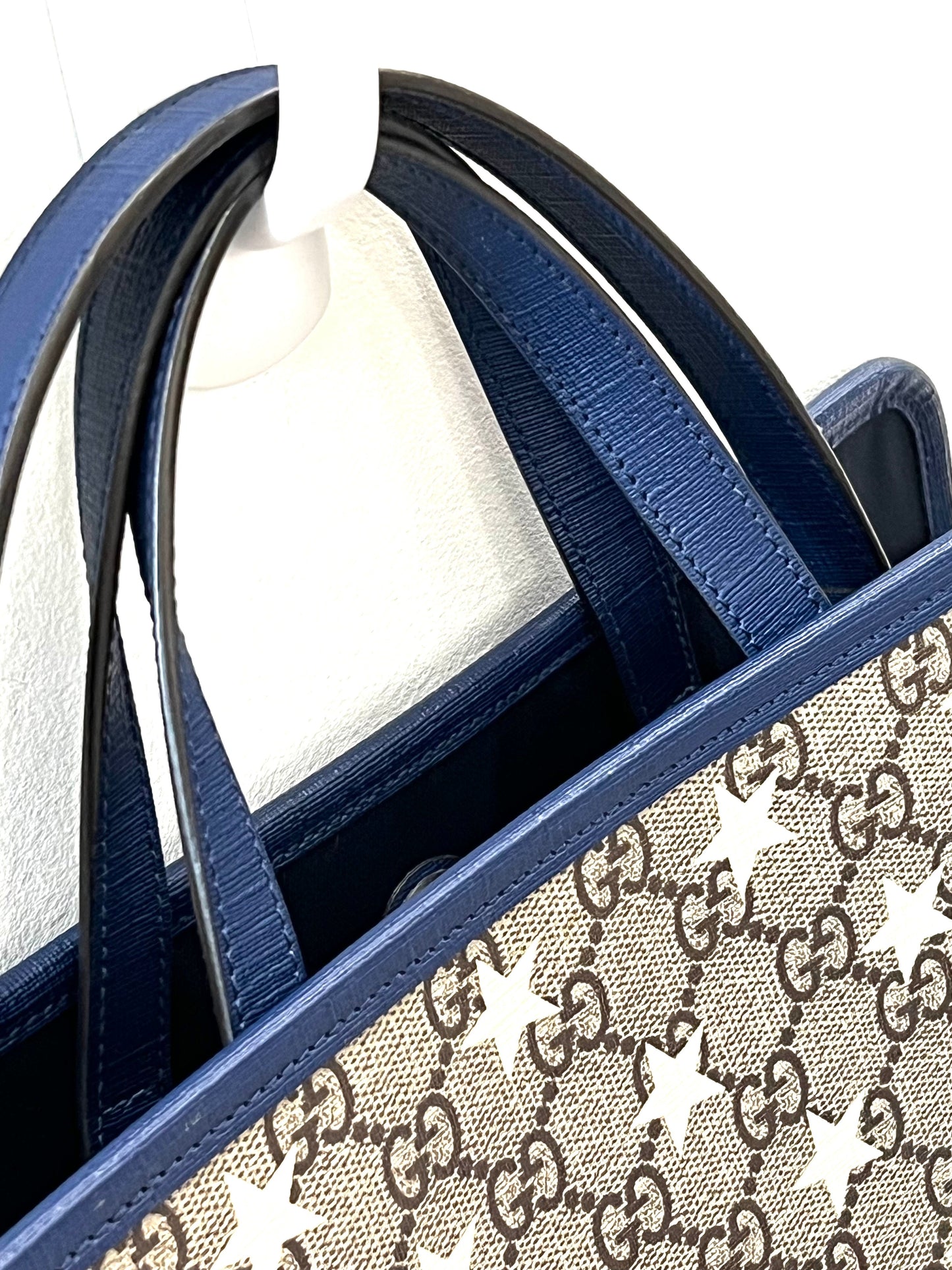 GUCCI GG SUPREME MONOGRAM STARS CHILDRENS TOTE BAG